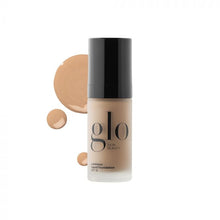 Load image into Gallery viewer, Luminous Foundation SPF 18