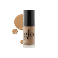 Load image into Gallery viewer, Luminous Foundation SPF 18