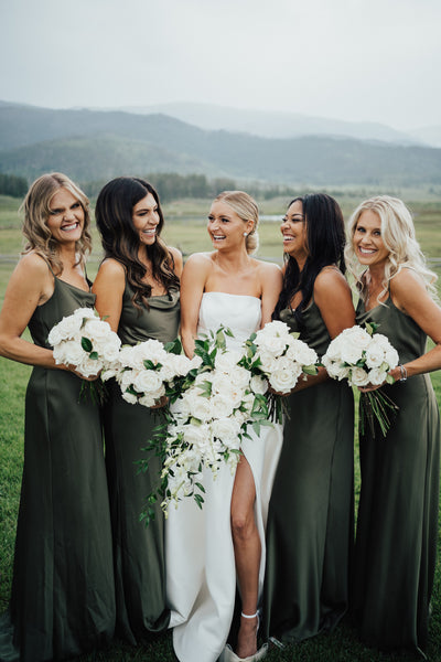 Devil's Thumb Ranch Mountain Wedding with Bride Averri and bridal party